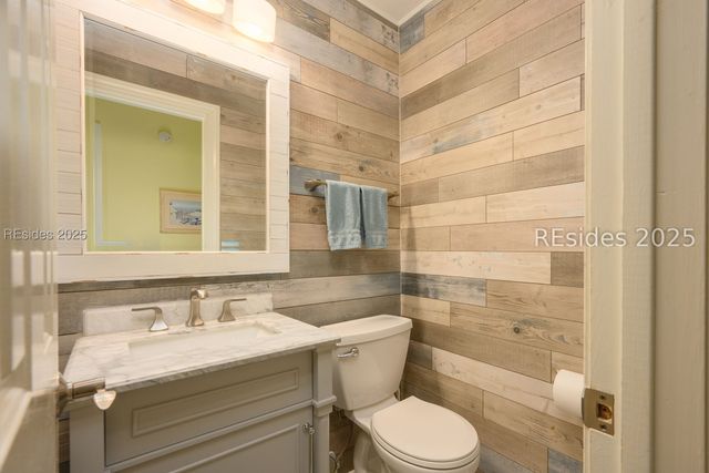 1 Greenwood Dr, Bluffton, SC 29910