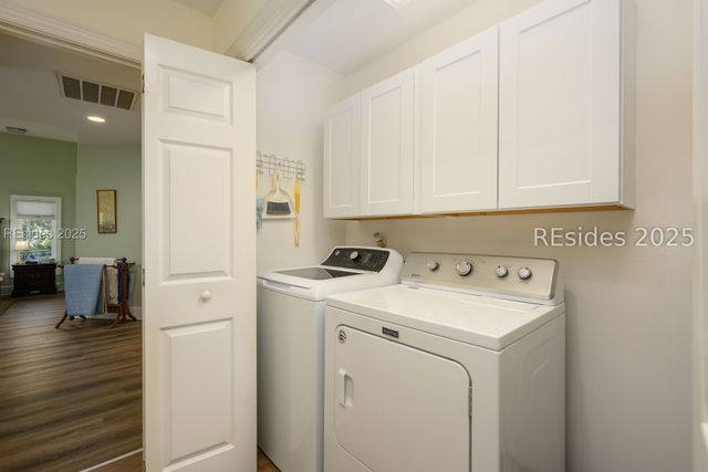 1 Greenwood Dr, Bluffton, SC 29910