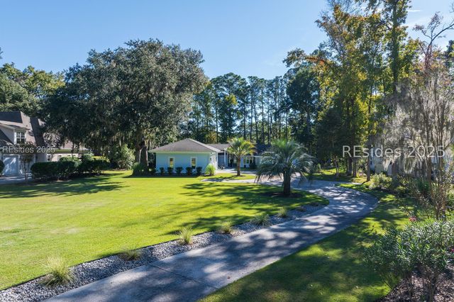 1 Greenwood Dr, Bluffton, SC 29910