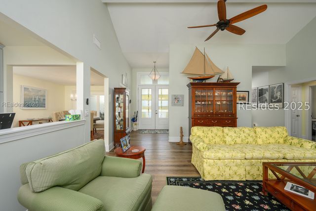 1 Greenwood Dr, Bluffton, SC 29910