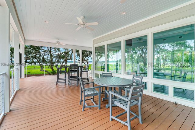 1 Greenwood Dr, Bluffton, SC 29910