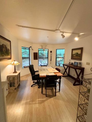 700 Laurel View Road, Los Gatos, CA 95033