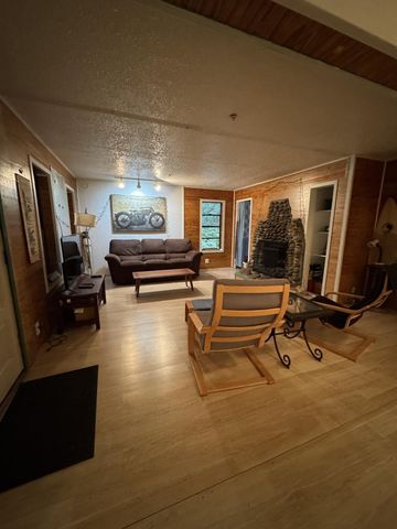 700 Laurel View Road, Los Gatos, CA 95033