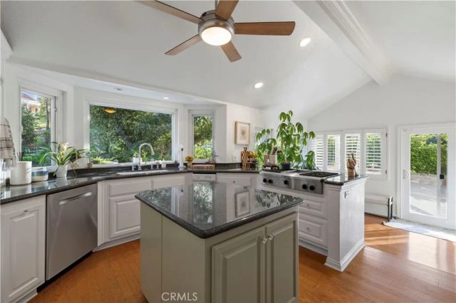 15533 Saddleback Drive, Canyon Country, CA 91387