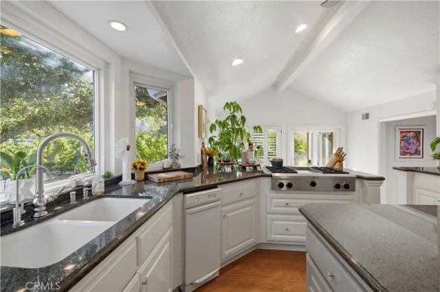 15533 Saddleback Drive, Canyon Country, CA 91387