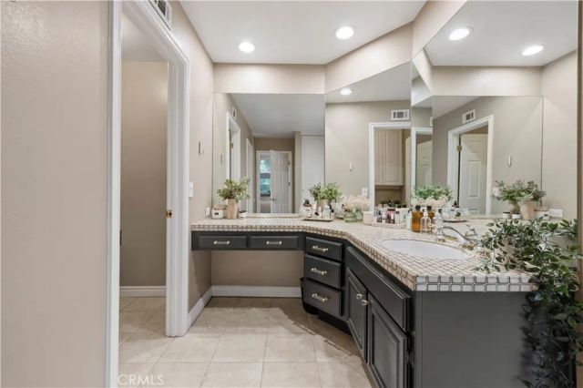 15533 Saddleback Drive, Canyon Country, CA 91387