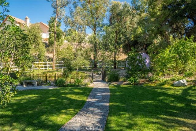 15533 Saddleback Drive, Canyon Country, CA 91387