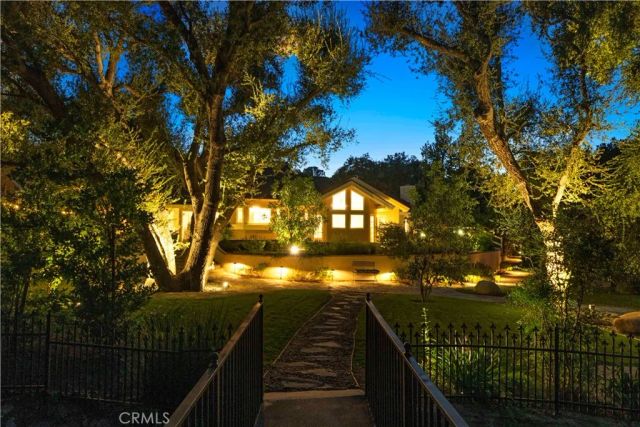 15533 Saddleback Drive, Canyon Country, CA 91387