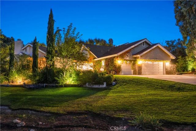 15533 Saddleback Drive, Canyon Country, CA 91387