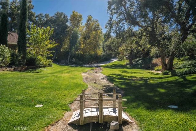 15533 Saddleback Drive, Canyon Country, CA 91387