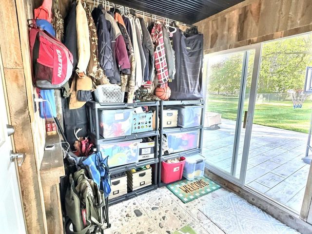 N9017 LAKESHORE DRIVE, Van Dyne, WI 54979