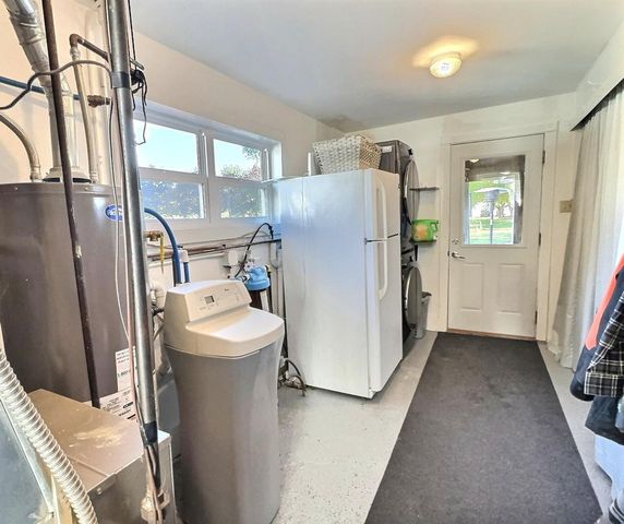 N9017 LAKESHORE DRIVE, Van Dyne, WI 54979