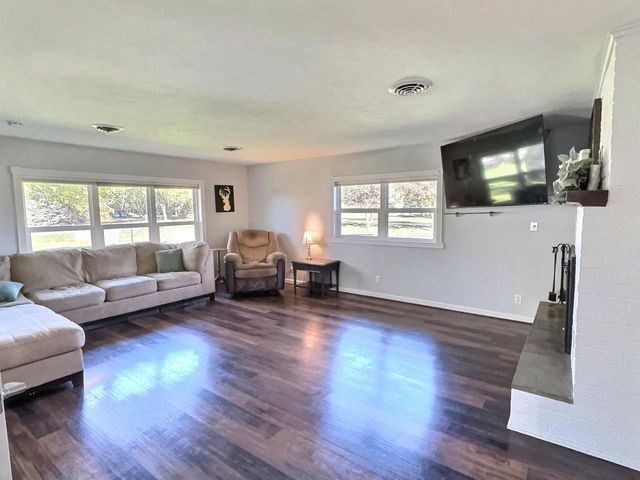 N9017 LAKESHORE DRIVE, Van Dyne, WI 54979