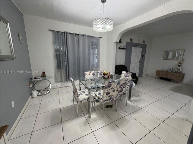 3320 NW 14th Ave, Miami, FL 33142