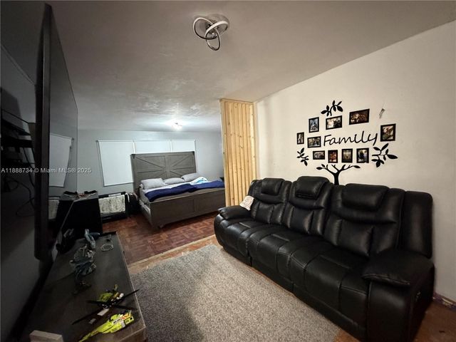 3320 NW 14th Ave, Miami, FL 33142