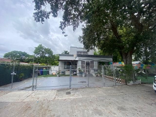 3320 NW 14th Ave, Miami, FL 33142