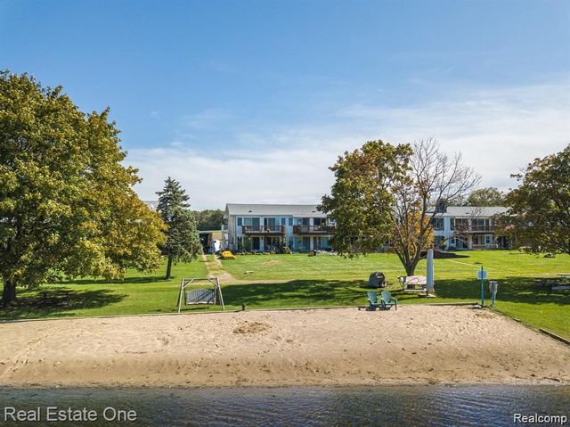 26955 Milford Road Road 24, Lyon Charter Township, MI 48178