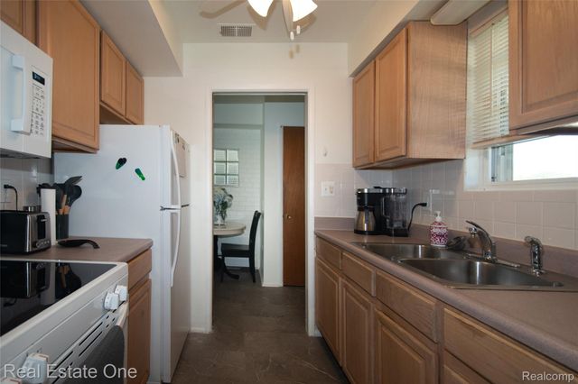 26955 Milford Road Road 24, Lyon Charter Township, MI 48178