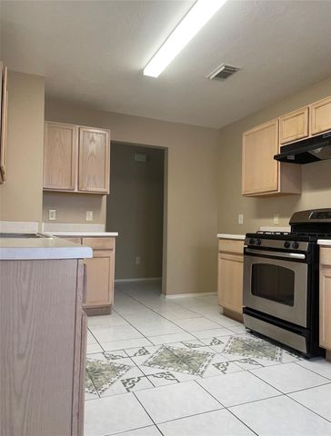 719 Willow West Drive, Houston, TX 77073