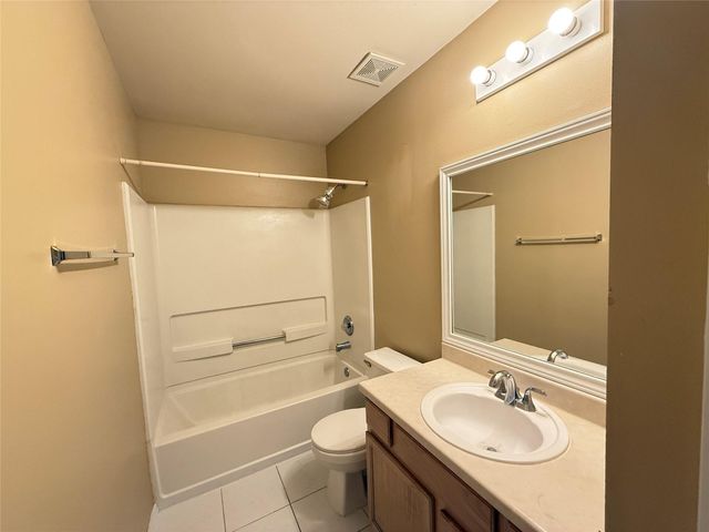 719 Willow West Drive, Houston, TX 77073
