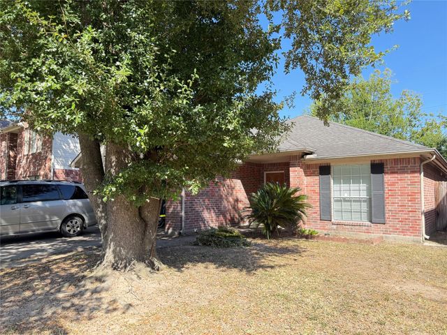 719 Willow West Drive, Houston, TX 77073