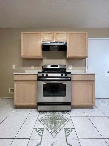 719 Willow West Drive, Houston, TX 77073