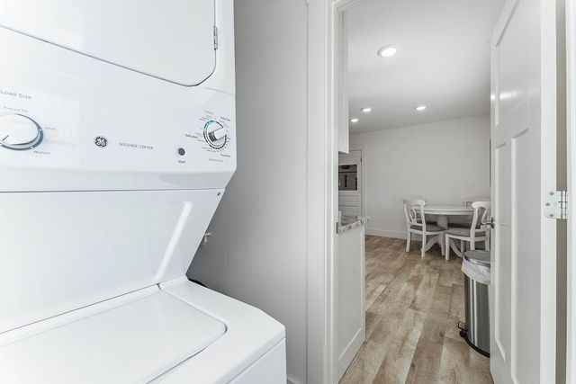 407 NW H Street, Bentonville, AR 72712