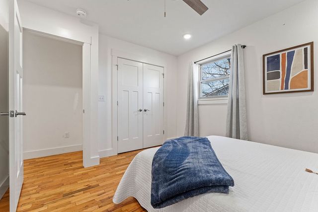 407 NW H Street, Bentonville, AR 72712