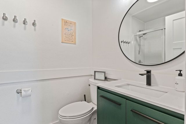 407 NW H Street, Bentonville, AR 72712