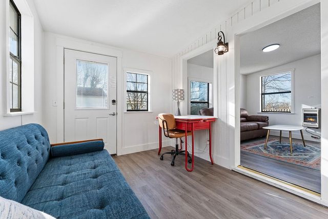 407 NW H Street, Bentonville, AR 72712