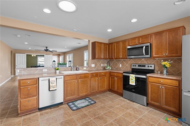 718 Salt Creek Lane, Georgetown, TX 78633