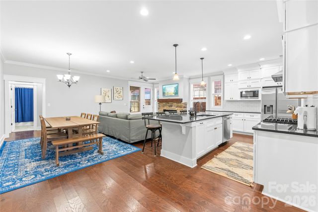 509 Sweet Birch Park Lane, Black Mountain, NC 28711