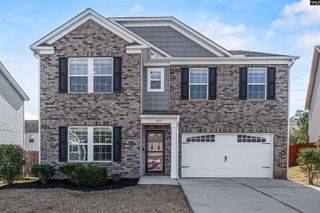 447 Easy Goer Ct, Elgin, SC 29045