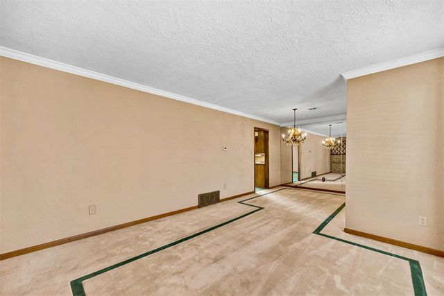 4104 NW Currell Dr, Lawton, OK 73505