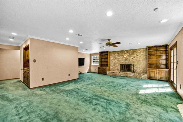 4104 NW Currell Dr, Lawton, OK 73505