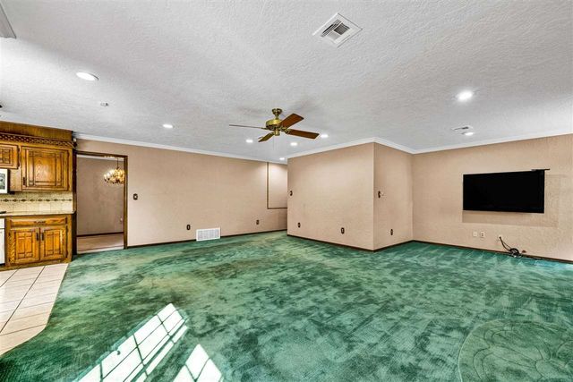 4104 NW Currell Dr, Lawton, OK 73505