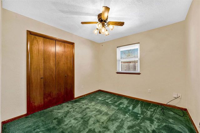 4104 NW Currell Dr, Lawton, OK 73505