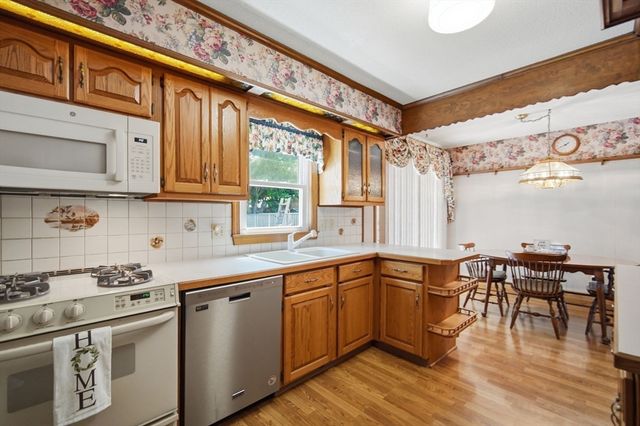 185 Marmon Street, Springfield, MA 01129