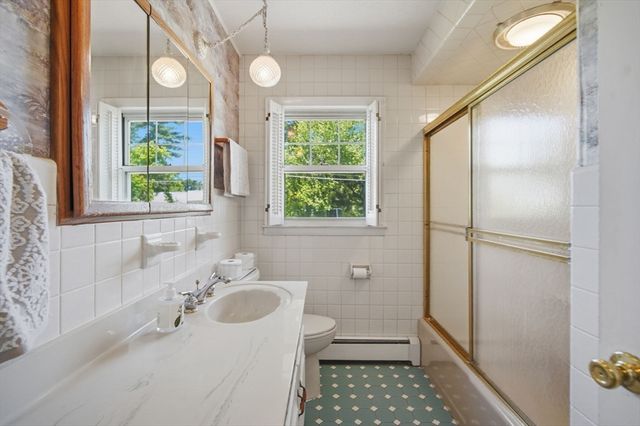 185 Marmon Street, Springfield, MA 01129
