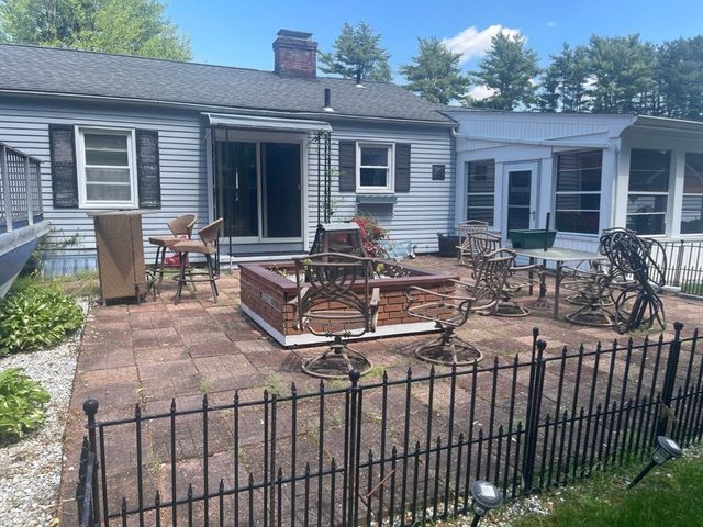 185 Marmon Street, Springfield, MA 01129