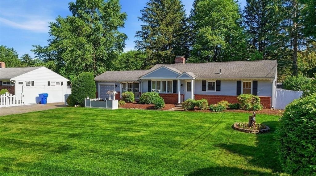 185 Marmon Street, Springfield, MA 01129