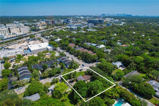 6200 SW 78th St, South Miami, FL 33143