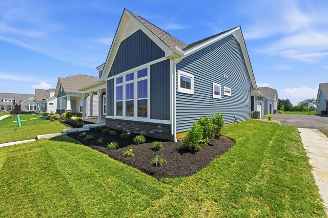4541 Corsican Loop E, Hilliard, OH 43026