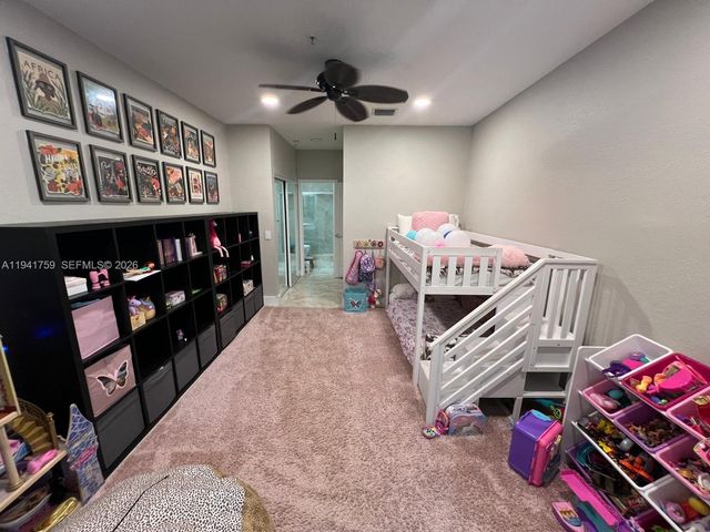 75 Gulfstream Rd 211B, Dania Beach, FL 33004