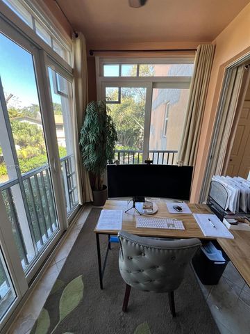 75 Gulfstream Rd 211B, Dania Beach, FL 33004