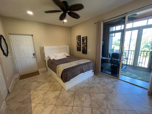 75 Gulfstream Rd 211B, Dania Beach, FL 33004