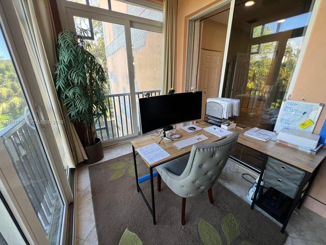 75 Gulfstream Rd 211B, Dania Beach, FL 33004