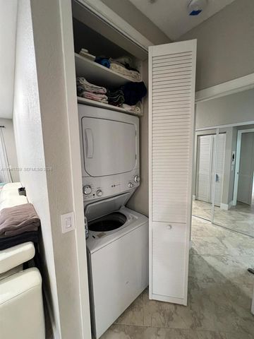 75 Gulfstream Rd 211B, Dania Beach, FL 33004