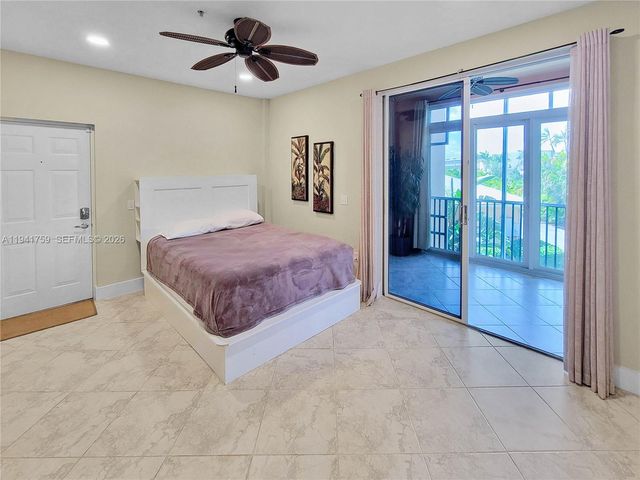 75 Gulfstream Rd 211B, Dania Beach, FL 33004