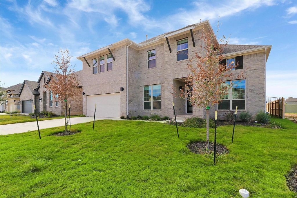 532 Great Lawn BND, Liberty Hill, TX 78642